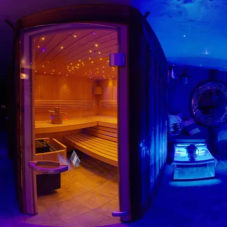 Отель Logis Hotel Et Spa Le Christiania 3*